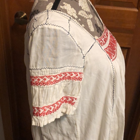 Sfera smocked boho dress in ecru with side pockets and embroidered details - Picture 4 of 14